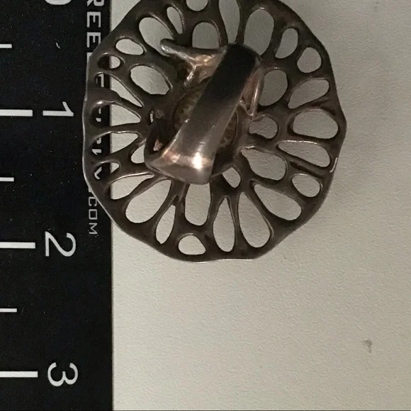 Vintage mid Century Modern Brutalist Fossil Stone Ring - Picture 13 of 14